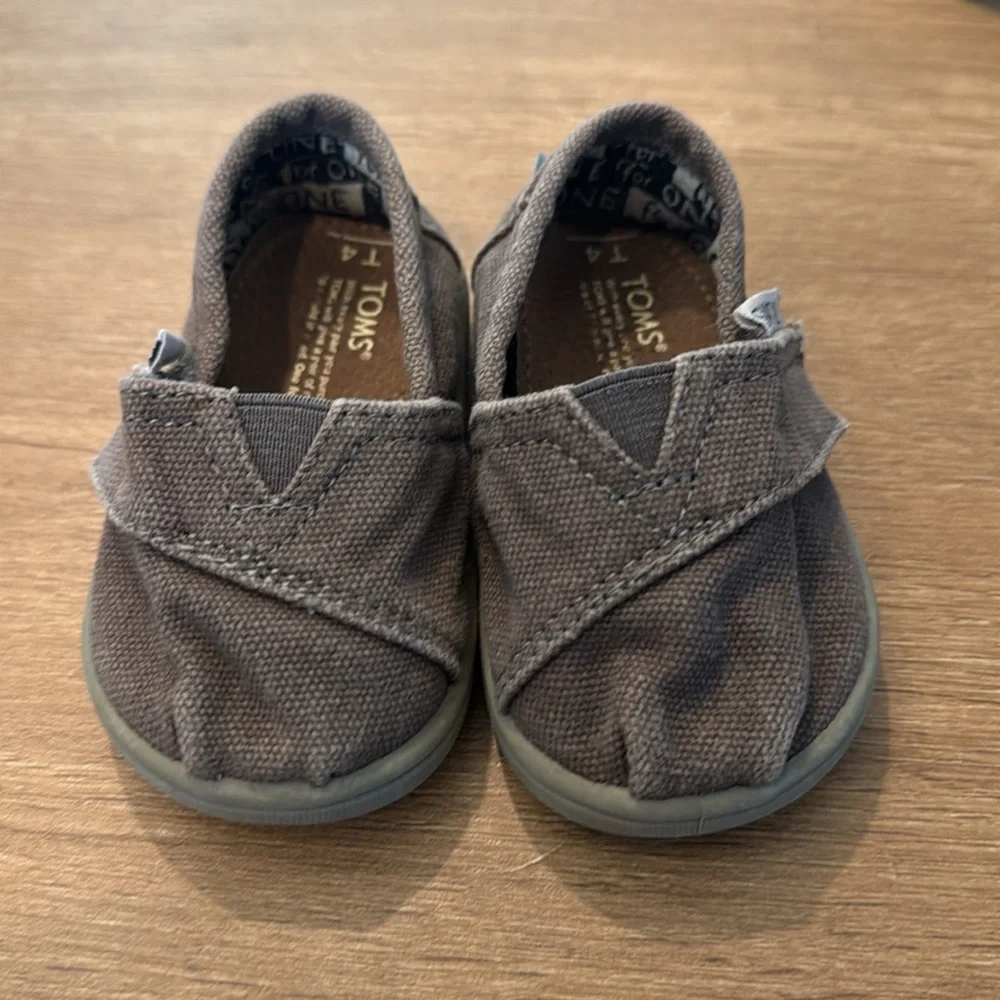 Toms Boys Baby Toddler Size 4 Slip On Elastic Easy On Off‎ Classic